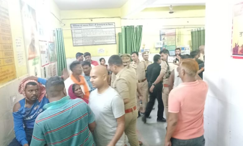 Pratapgarh News: High speed pickup crushed six people, condition of one is critical