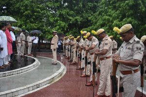 Bihar News चंपारण के आठ वीर सपूतों को अर्पित किया गया श्रद्धा सुमन