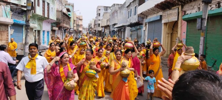 Agra News: Bhagwat Katha organized under the auspices of Shri Shyam Ladla Parivar Seva Samiti