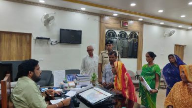 Bihar News--नवजात बच्ची को जिलाधिकारी ने दिया नाम