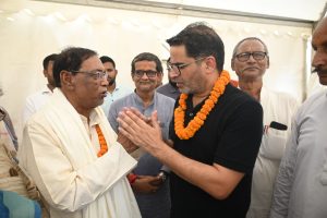 Bihar News Former minister of RJD, 5-time MLA and MP from JDU, prominent leader of Muslim-Dalit community joined Purnamasi Ram Jan Suraj.

