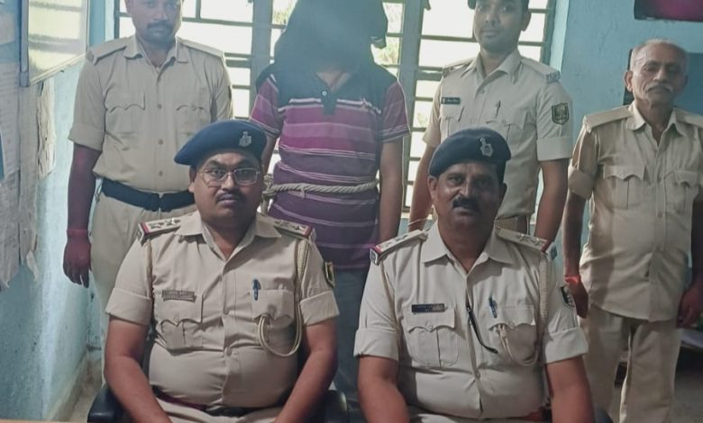 Bihar News लोडेड देशी कट्टा के साथ युवक गिरफ्तार