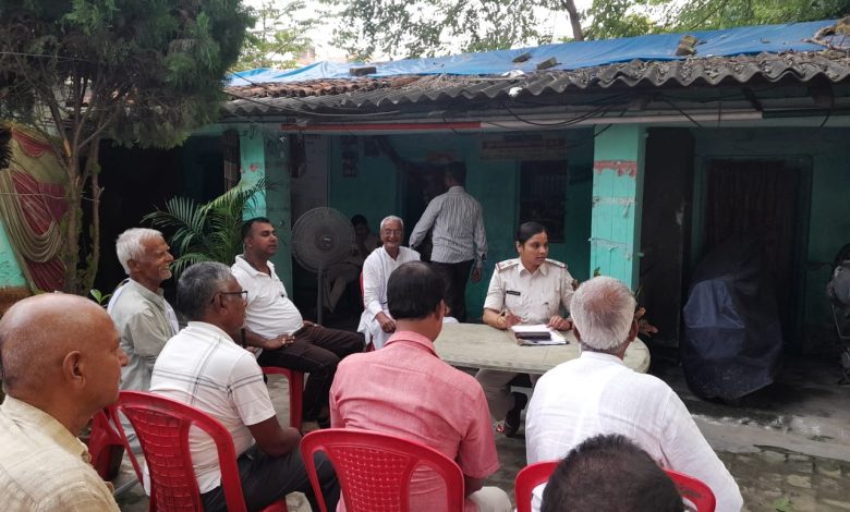 Bihar News- In view of Durga Puja today, a peace committee meeting was organized by the administration on Saturday in Baranti OP premises.