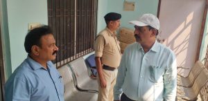 Bihar News District Magistrate conducted surprise inspection of various offices located at the Collectorate