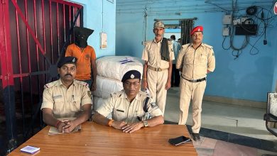 Bihar News Stolen with four bundles of cloth thief arrested