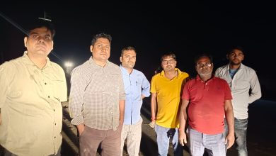 Agra News: खनन माफियाओ ने तहसीलदार को जेसीबी के नीचे कुचलने का किया प्रयास