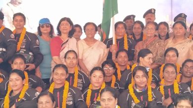 Prayaagraj News :CRPF महिला बाइकर्स (यशस्वनी)का प्रयागराज में भव्य स्वागत एवं फ्लैगआफ के कार्यक्रम का आयोजन किया गया