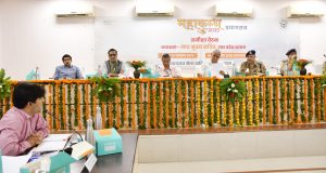 Prayaagraj News :मा0 मुख्य सचिव ने महाकुम्भ-2025 की तैयारियों की समीक्षा की