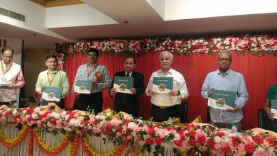 Prayagraj News :बाॅटनी विभाग के 100 वर्ष पूर्ण होने के अवसर पर आयोजित पुराछात्र समारोह कार्यक्रम में मुख्य अतिथि के रूप में मुख्य सचिव शामिल हुए