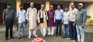 Bihar News-हाजीपुर प्रखंड के पैक्स अध्यक्षों की एक बैठक हाजीपुर व्यापार मंडल परिसर में आयोजित की गई
