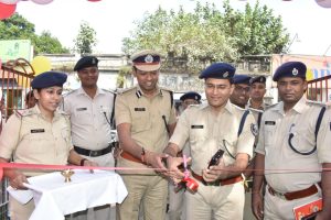 Bihar News SP and DIG inaugurated Bettiah traffic police station by cutting the ribbon