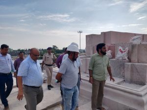 Bihar News-District Magistrate inspected the Buddha Smriti Stupa being built in Vaishaligarh.