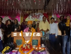 अम्बेडकर नगर न्यूज श्री राम कथा का प्रवचन सुनकर श्रद्धालु हुए भाव विभोर पंडित राकेश महराज