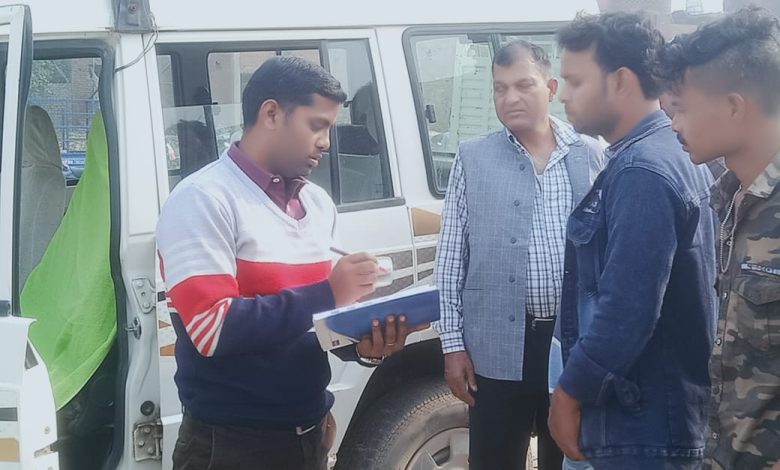 Ambedkar Nagar News On the instructions of the government, the doctor instructed shopkeepers to close meat shops in various markets due to the festival.