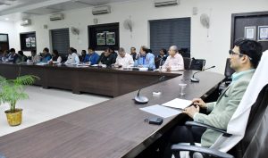 Prayagraj News: A meeting to review the physical and financial progress of the programs conducted under the National Health Mission was concluded under the chairmanship of the Divisional Commissioner.