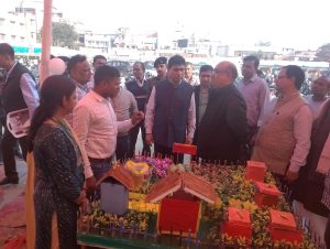 Bihar News-The two-day agricultural fair organized by the Agriculture Department was inaugurated by cutting the ribbon at Akshayvat Rai Stadium in Hajipur.

