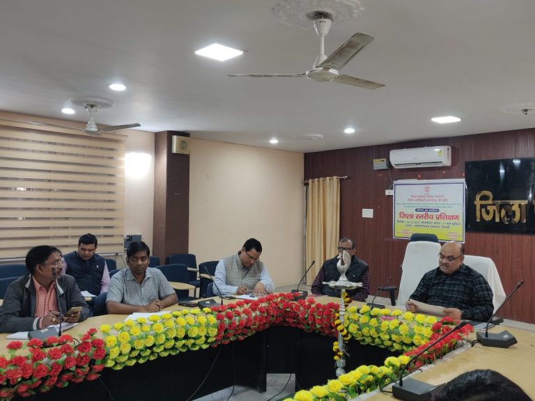 Bihar News- The work of Aadhaar seeding of Jamabandhis should be expedited – DM in charge