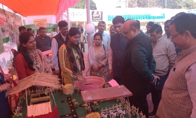 Bihar News-दिनांक 04 एवं 05 दिसम्बर 2023 को जिला पदाधिकारी, वैशली के निदेशानुसार अक्षयवटराय स्टेडियम, हाजीपुर में कृषि यांत्रिकरण -सह- प्रदर्शनी मेला का आयोजन किया गया