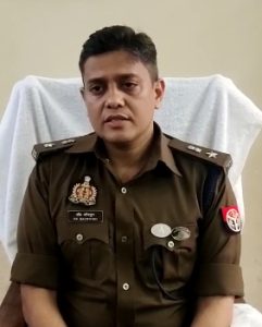 अम्बेडकर नगर न्यूज नवागत पुलिस कप्तान डाक्टर कौस्तुभ ने जिला अम्बेडकरनगर की संभाल ली कमान