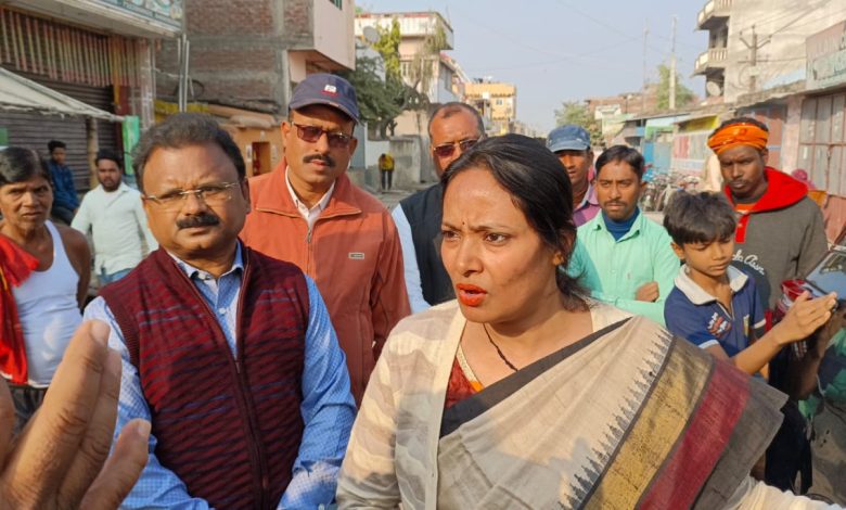 Bihar News Engineers should ensure that the newly constructed road at a cost of Rs 29.87 lakh is free from water logging: Garima