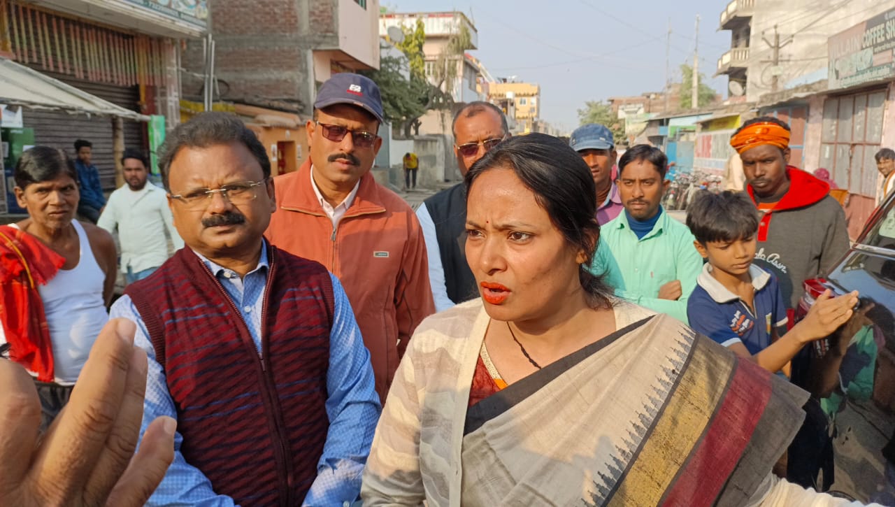 Bihar News Engineers should ensure that the newly constructed road at a cost of Rs 29.87 lakh is free from water logging: Garima