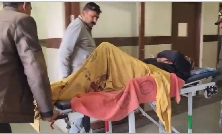 Bihar News Police arrested two criminals including the one injured in the encounter.