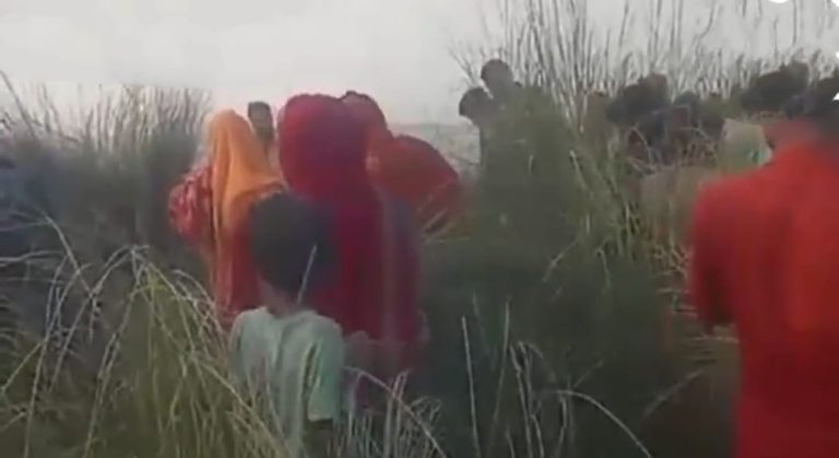 Bihar News Police recovered the dead body of the girl by digging the ground on the river bank.