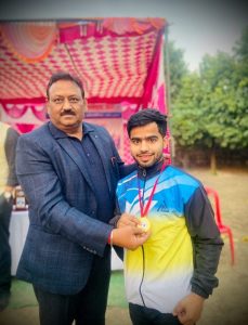 Agra News :भदावर कॉलेज के छात्र का आल इण्डिया युनिवर्सिटी के लिए हुआ चयन