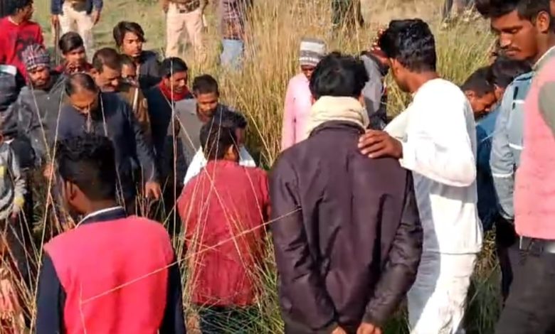 Bihar News dead body of unknown youth recovered