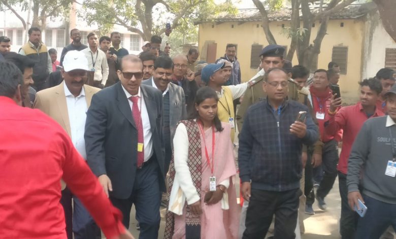 Bihar News Education Department's Additional Chief Secretary KK Pathak's visit to West Champaran