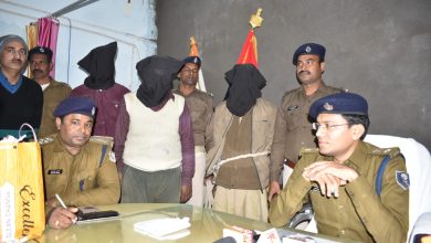 Bihar News Bettiah Police has arrested three smugglers with 10 kg of hashish, whose value is said to be Rs 2 crore.