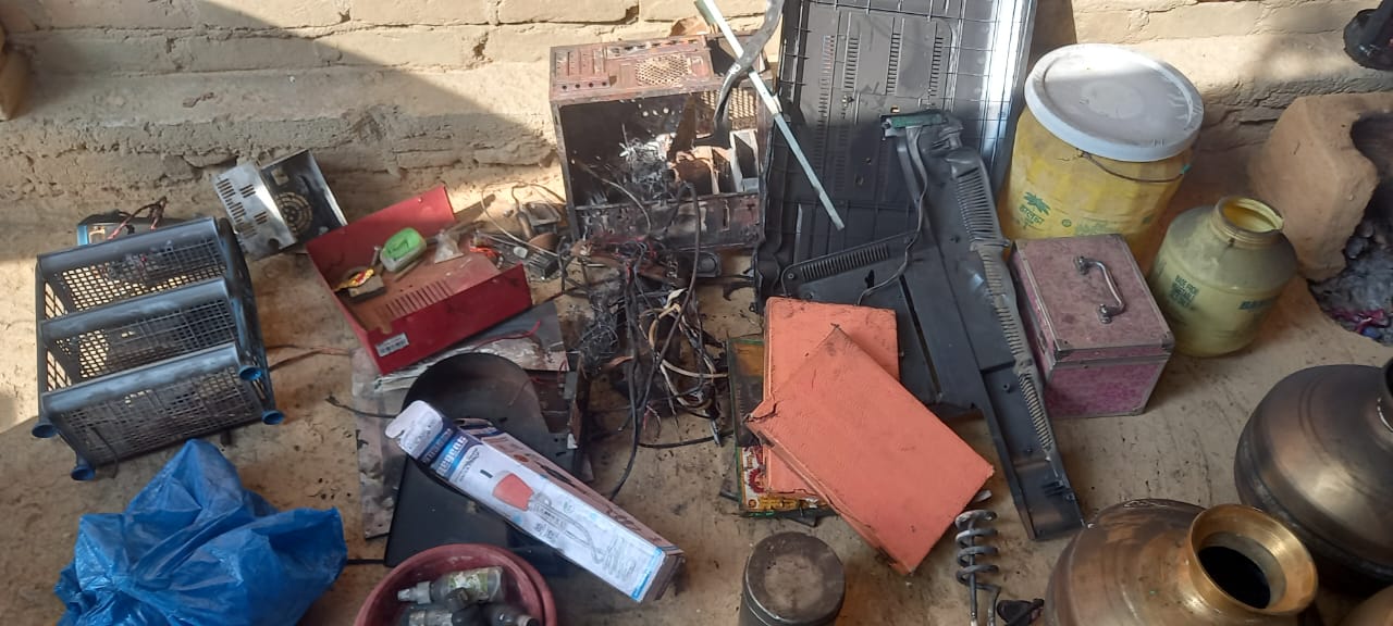 Agra New: Fire broke out due to short circuit, all the stuff kept in the house burnt