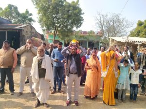 अम्बेडकर नगर न्यूज : अक्षत कलश यात्रा से राममय हो गया पूरा गांव शंकर पुर वर्जी