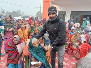 Ambedkar Nagar News - खिचड़ी भोज व कम्बल वितरण का भव्य कार्यक्रम 