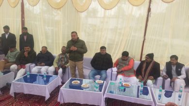 Pratapgarh News : Installation of idol in the newly constructed Shri Radha Krishna temple in Kotwali Mandhata complex.