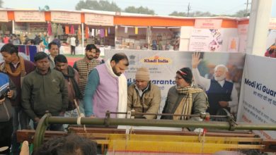 Prayagraj News : ‘संगम की रेती’ पर एक ही छत के नीचे ‘आत्मनिर्भर मिनी भारत’ की झलक  