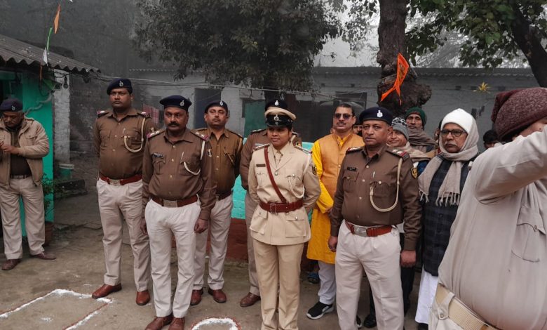 Bihar News- Today the 75th Republic Day was celebrated with great enthusiasm in Baranti OP police station.