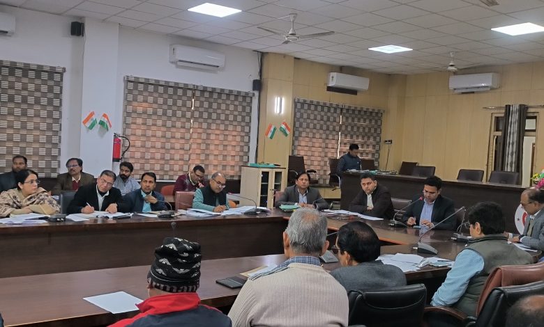 Prayagraj News : जिलाधिकारी की अध्यक्षता में एनएचआई से सम्बंधित रिंग रोड़- पैकेज 3 के तहत कराये जाने वाले कार्यों के सम्बंध में बैठक सम्पन्न  