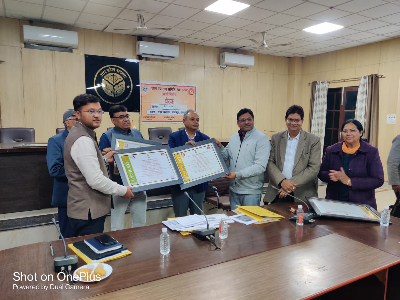 Prayagraj News :स्वास्थ्य सम्बंधी योजनाओं के क्रियान्वयन में किसी भी प्रकार की लापरवाही या उदासीनता न बरते  