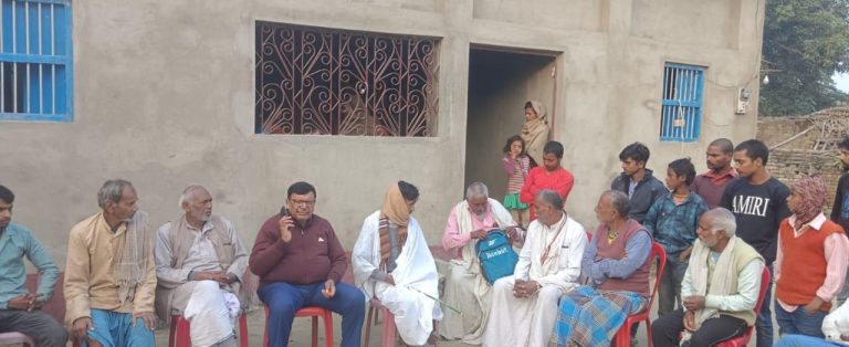 Bihar News-MLA consoled the family of the migrant laborer
