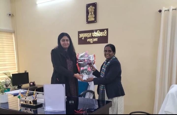 Bihar News-IAS Chandrika Atri takes charge of Mahua SDO