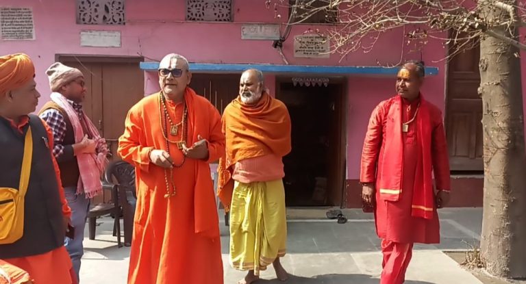 Bihar News-Jagadguru Swami Lakshmanacharya and Jagadguru Swami Gupteshwar Ji Maharaj
