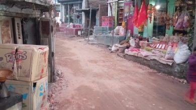 Bihar News-Demand to clear encroachment by shopkeepers on both sides of the road from Rajapakar Bazaar Hanuman Chowk to Bhubaneswar Chowk.