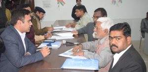 Prayagraj News: Any kind of negligence or indifference in resolving public complaints is not forgivable - District Magistrate

