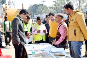 Prayagraj News: Divisional Commissioner inspected various works being done in view of Mahakumbh 2025 along with all concerned officials.