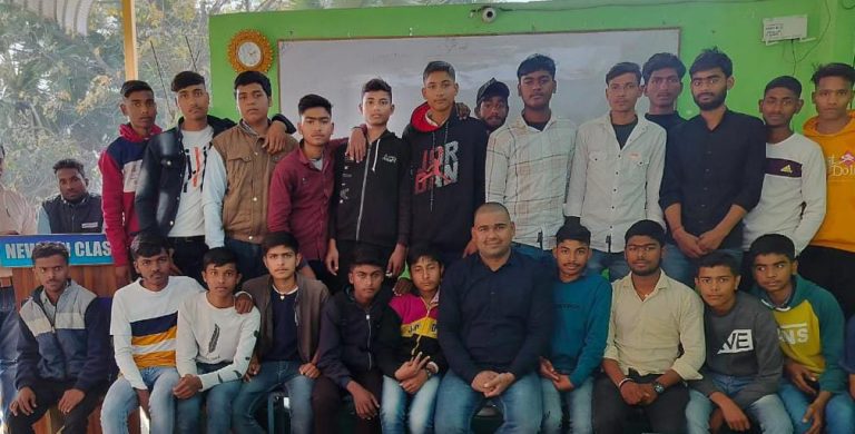 Bihar News-Farewell given to 10th class students