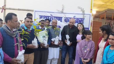 Bihar News-Miss Universe 2023 Shipra Singh planted a tree
