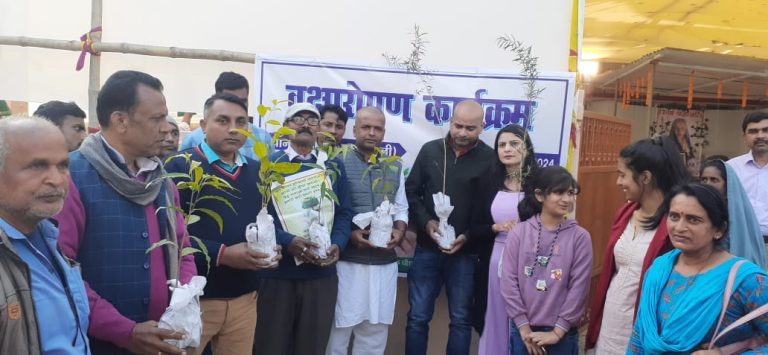 Bihar News-Miss Universe 2023 Shipra Singh planted a tree