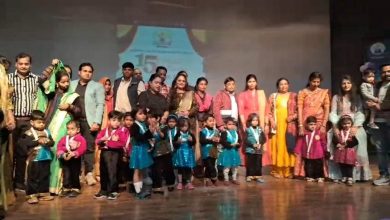Agra News : शेरवुड किड्स एकेडमी स्कूल का वार्षिक समारोह शुक्रवार को आर. बी. एस. सभागार में आयोजित हुआ