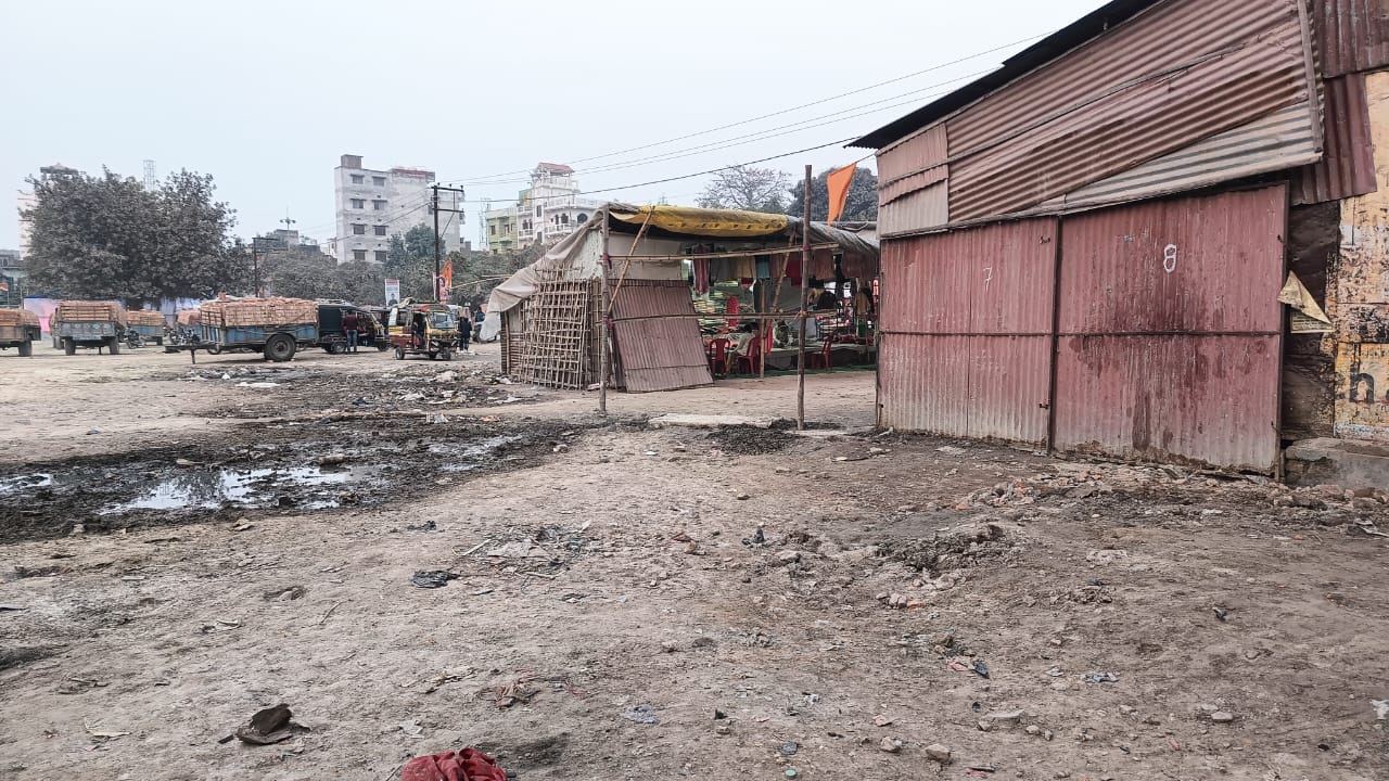 Bihar News Historic Bettiah Raj Deodhi fair complex turns into stinking pond